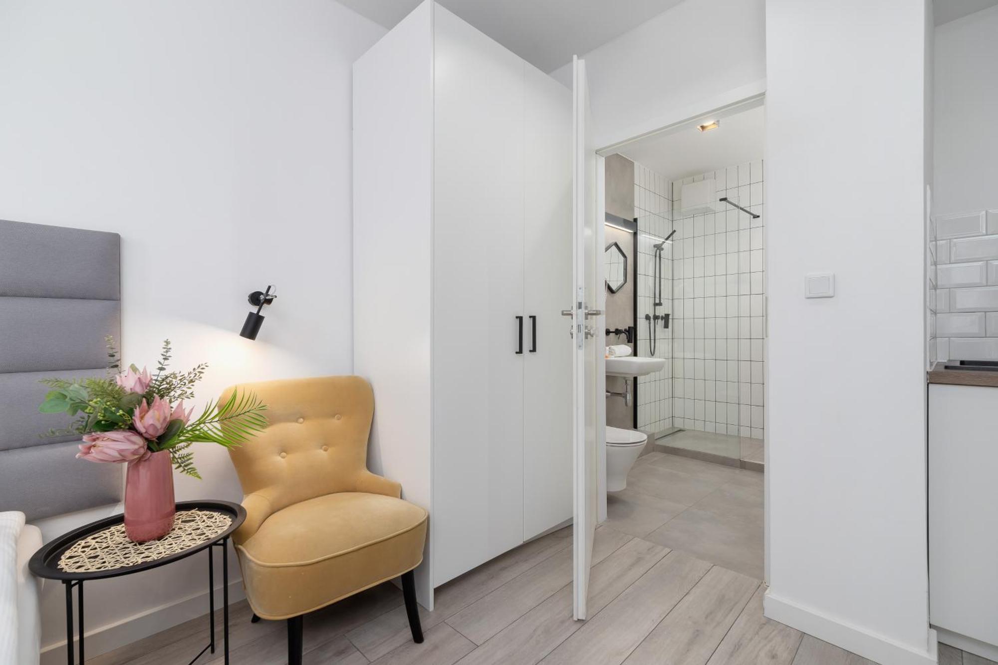 Cracow Miodowa 42 Elegant By Renters Apartament *