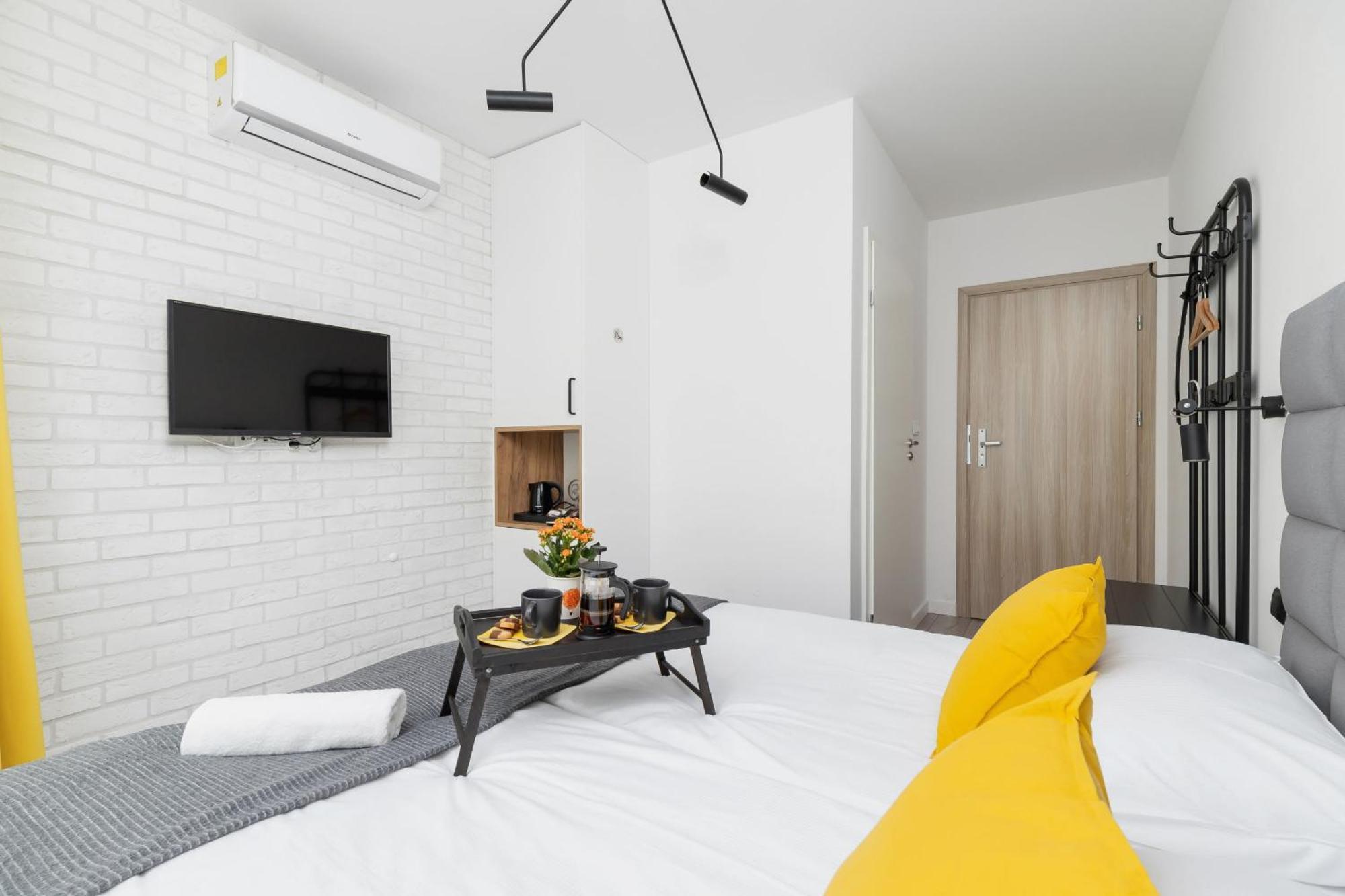 Cracow Miodowa 42 Elegant By Renters Apartament Kraków